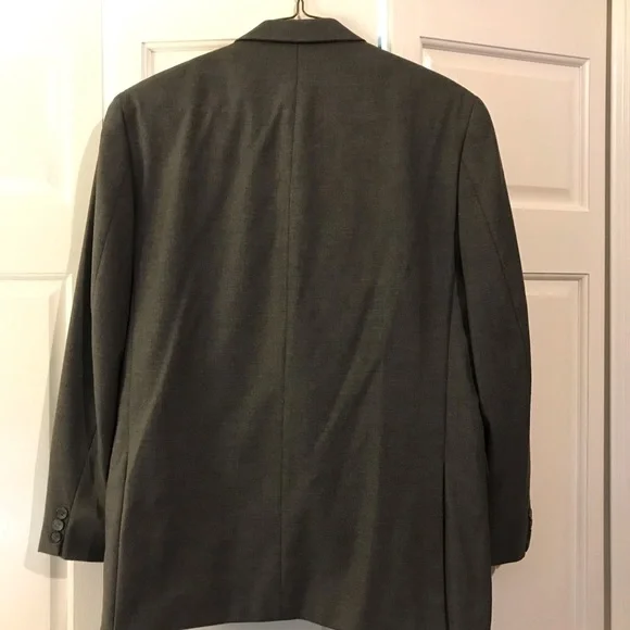 Men’s Alfani Grey full suit - Picture 2 of 8